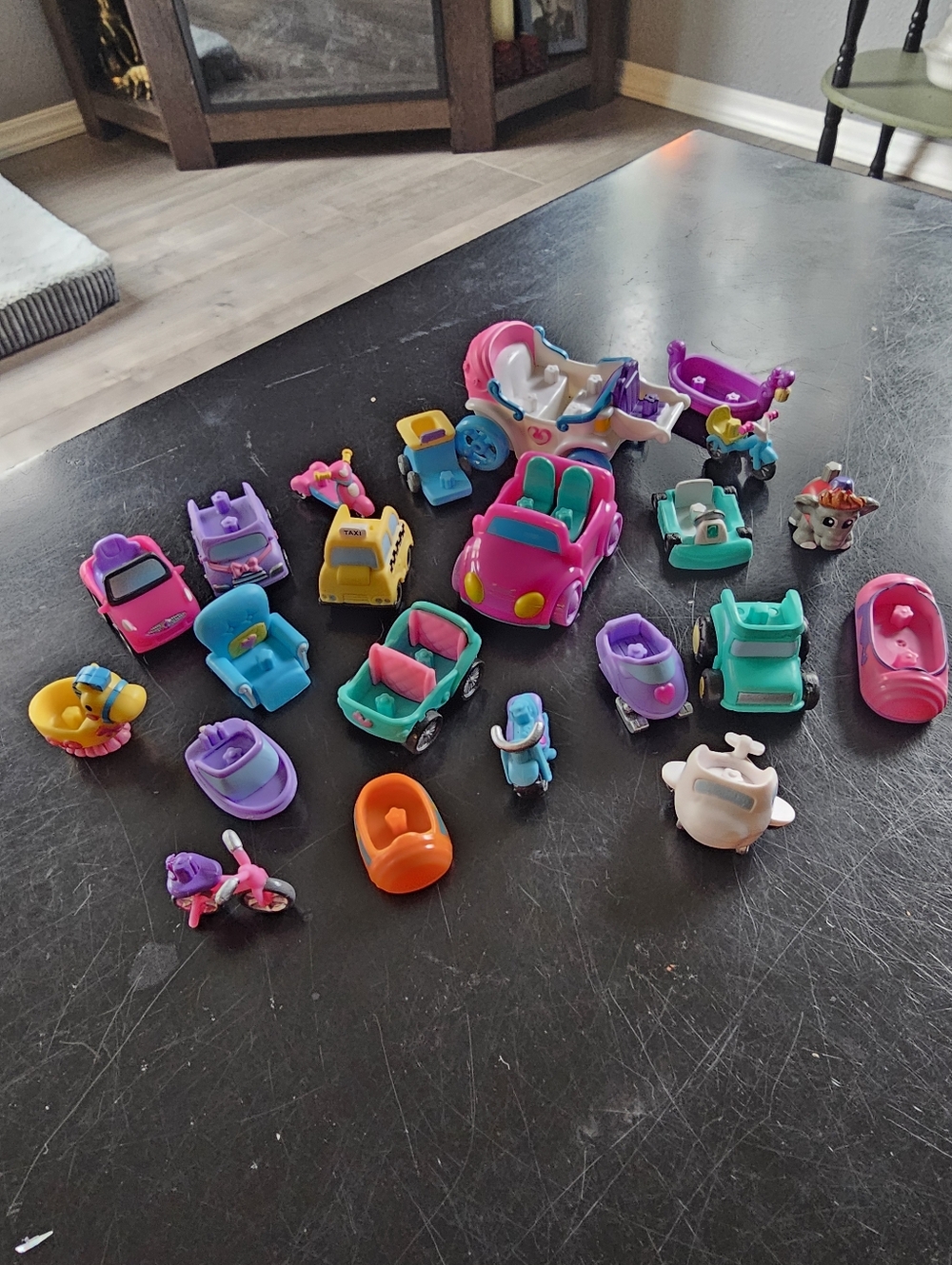 Large Lot Of Squinkies Cars